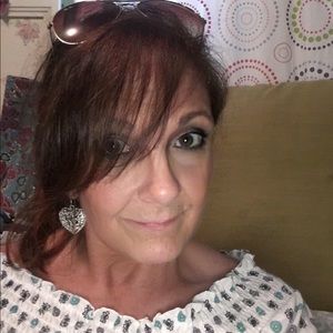 Meet your Posher, Regina